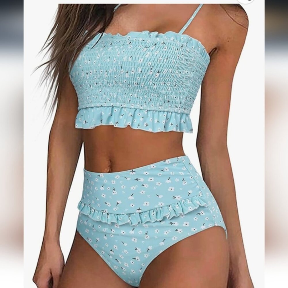 NWOT Shirred Ruffle Floral High Waisted Bikini in Light Blue Womens Size M